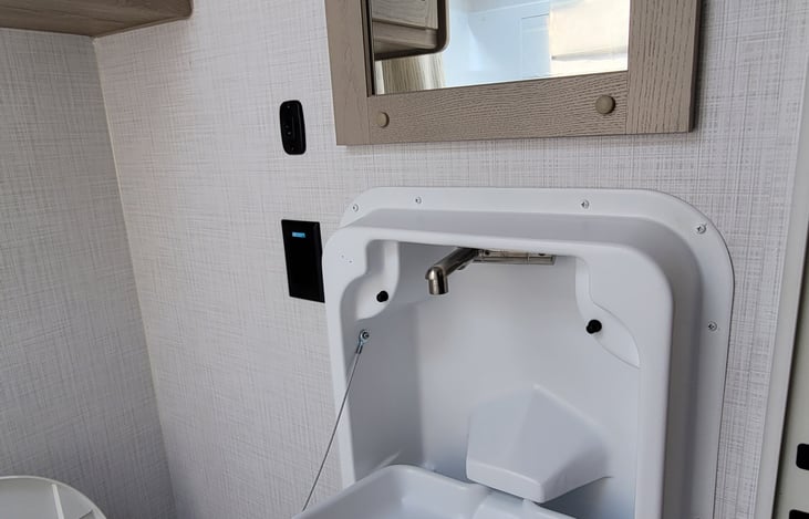 Foldable Bathroom sink