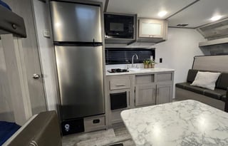 2022 Dutchmen RV Coleman Lantern LT Series 18BH