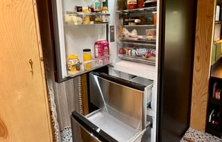 REMODELED, luxury  new interior. DELIVERY ONLY.