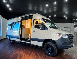 Mercedes-Benz Mercedes-Benz Sprinter 2500