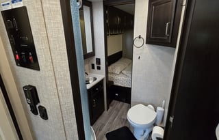 2022 Entegra Coach Vision 29F - Wally