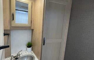 Eleanor - 2021 Winnebago Micro Minnie