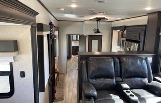 2021 Coachmen 5th Wheel Brookstone 344FL