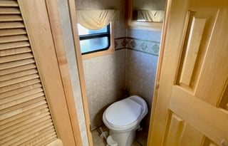 John's 38' OFF GRID SOLAR Fifth Wheel