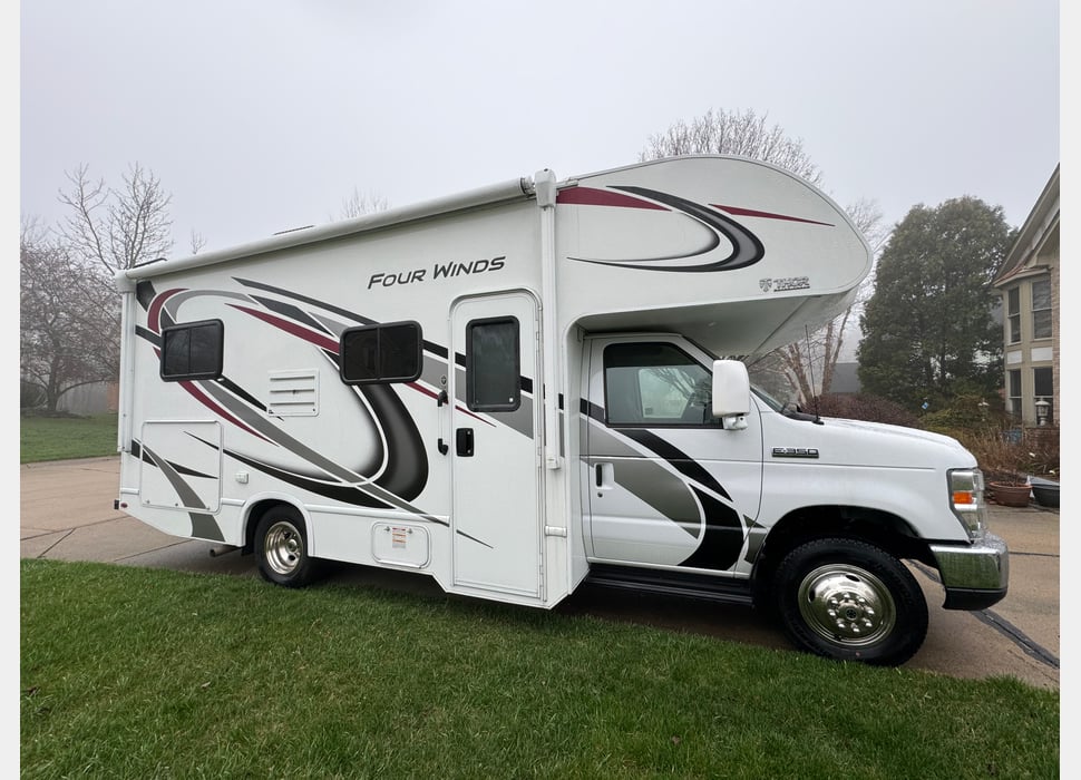 Class C Motor Home rentals in Clarkston