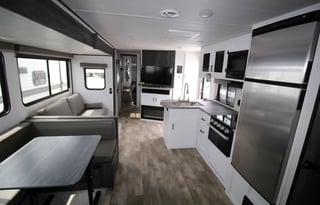 6 beds, pet friendly bunk house 2022 Hideout