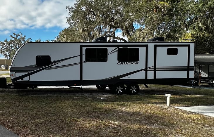 Outside view of RV, two slides