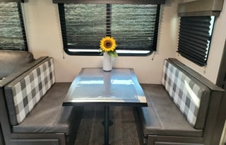 2 BATHROOMS 2 Bedrooms 2022 Condo on Wheels