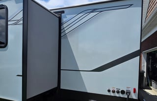 2025 Coachmen Apex-X Series 26BHX