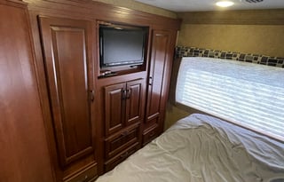 Great family camper with bunkhouse