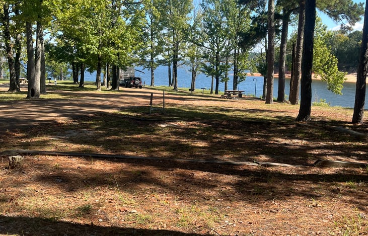 Pats Bluff on Sardis Lake