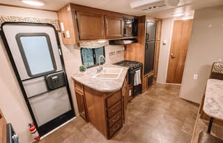 2016 Coachmen RV Apex Ultra-Lite