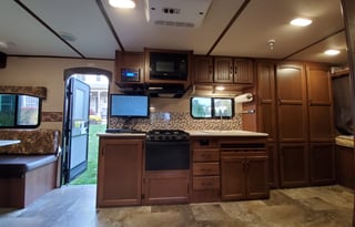 2015 Jayco Jayco Jay Feather Ultra Lite -A Feather in the heart of Lehigh Valley