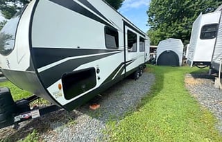 Meet the SR‑281VBH — Your Road‑Trip Rockstar