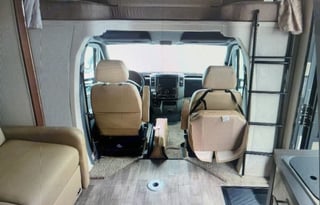 The Best View - 24 ft. Mercedes Winnebago View