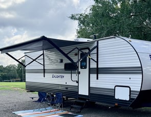 Alliance RV Benchmark 44LFT