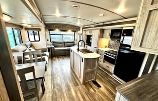 Ember -2022 Keystone Passport GT 3870RL