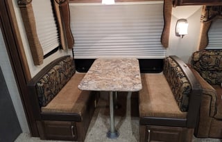 2015 Keystone RV Cougar 330RBK
