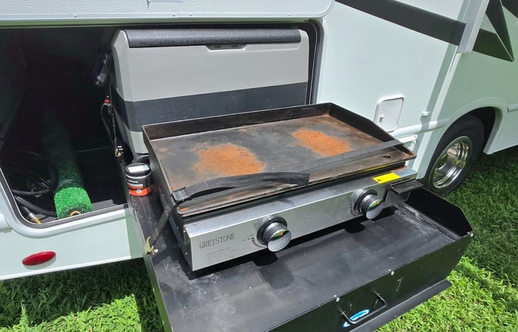 Outside gas grill and COOLER