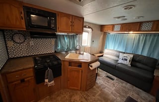 2011 Keystone RV Summerland 2570RL
