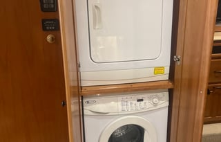 TheCopperClassA 2009 Monaco Executive Seierra IV