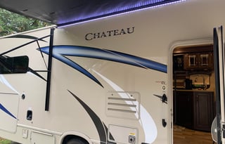 Unlimited Miles! Sleeps 12 - Bunk House  -5 TVs!