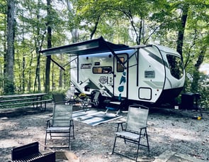 Dutchmen RV Coleman Rubicon 1628BH