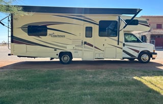 Coachmen RV Freelander 27QB Chevy 4500 (CA)