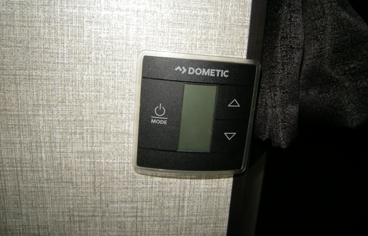 Central Air, with thermostat