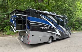 2021 Thor Tiburon 24RW - The Tiburon Oasis