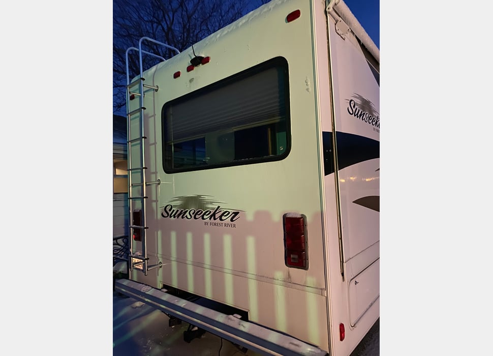 Class C Motor Home rentals in Toronto