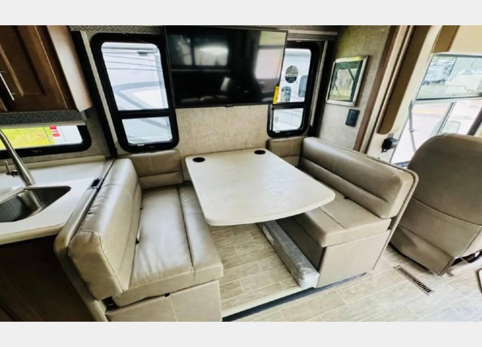 Class A Motor Home rentals in DELRAY BEACH