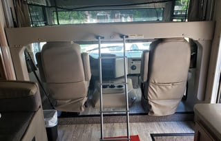 2019 Thor Motor Coach Hurricane 35M