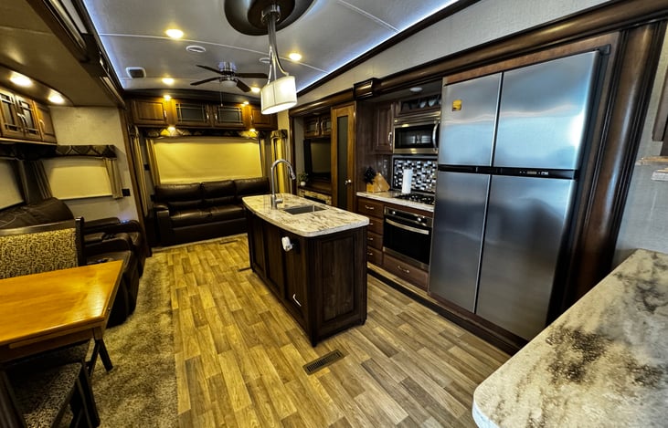 Shades keep the rv cool and allow for privacy.