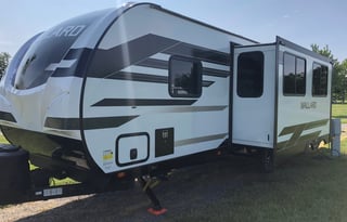 Same 5-Star Renters, New Camper!