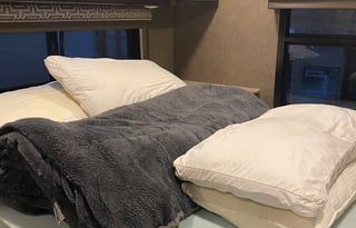 2017 Thor Motor Coach Quantum LF31