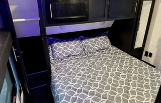 Life is better at the campsite! Pet Friendly