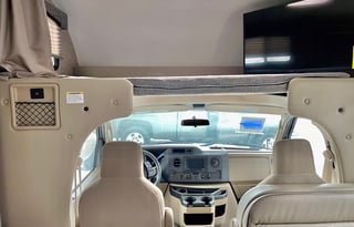 Tour New England in a 2024 Thor Chateau 27R