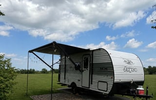 21ft Jayco • Easy tow • Fully Stocked • New Bed