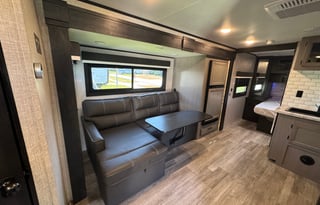 2022 Jayco Jay Feather 24BH