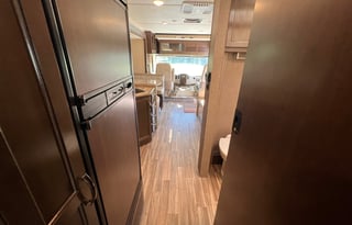 2017 Thor Motor Coach ACE 29.4