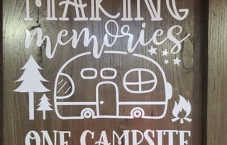 The Rolling Cabin, Sleeps 4 (Free insurance)