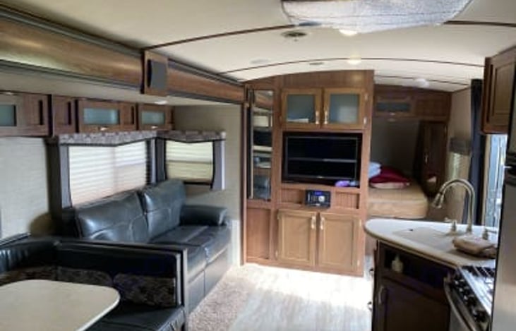 Kitchen / Dining area