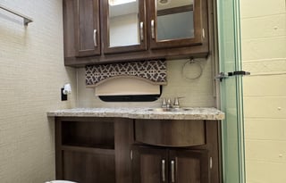 The Glamp Champ - Luxury on Wheels