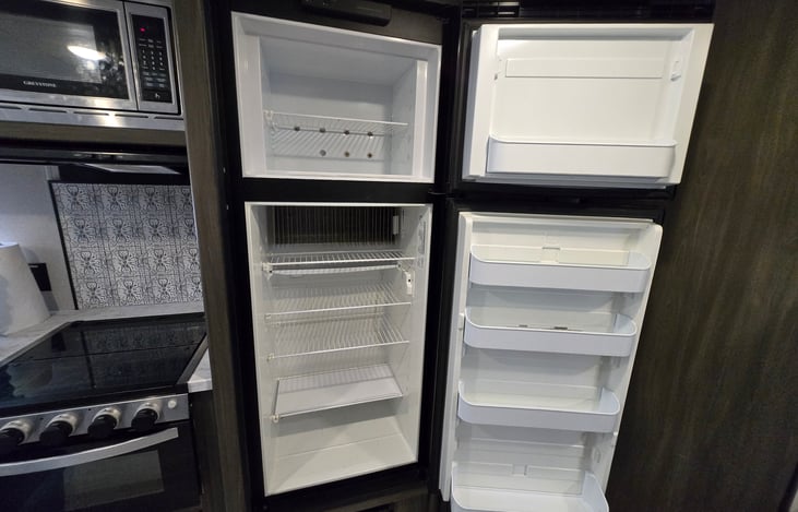 Large refrigerator and freezer