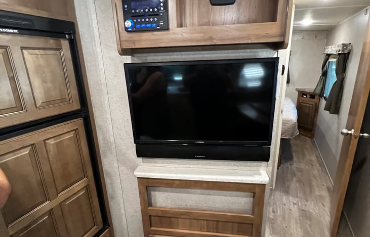 TV with DVD player