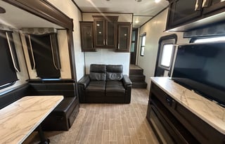 2021 Dutchmen RV Atlas 2942BHF