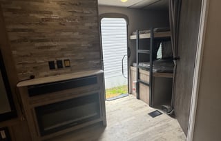 Cozy Up, Camp Out – pet-friendly 7 sleeper!