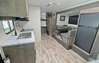 2022 Venture RV Sonic SN211VDB