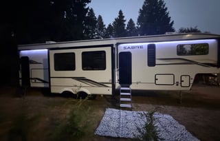 Happy Camper Family 5th Wheel